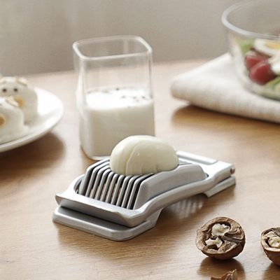 Cortador de ovos de aço inoxidável para ovos cozidos perfeitamente cortados e morangos suculentos