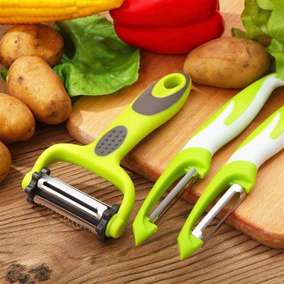 Preparação de vegetais seguros Peelers Julienne Peeler e Mandolin Slicer em 19 * 2,5 * 2cm Tamanho