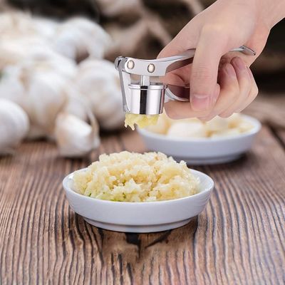135G Manual de cozinha Pressão de alho Mincer Ginger Crusher Peeler Espremedor Chopper Gadget