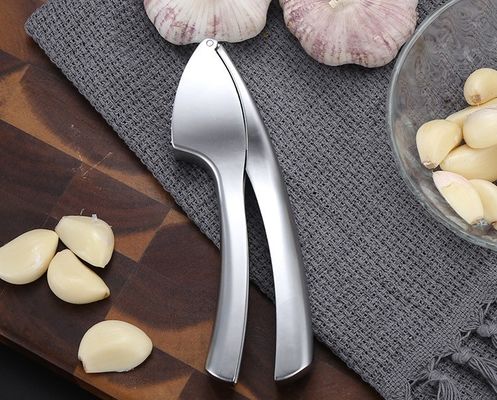 Pressão de alho de qualidade alimentar triturador de gengibre triturador de peelers espremedor de 16 * 3cm Multi Grater de cozinha