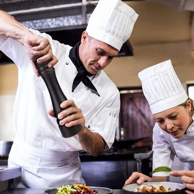 Manual Cerâmica Core Pimenta Especiarias moedor Ferramentas de cozinha Holandesa madeira em moedor de pimenta preenchido