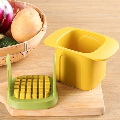 Um conveniente cortador de vegetais portátil perfeito para prensar alho e outros vegetais