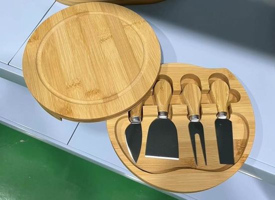 Ferramentas de pizza de madeira definidas para logotipo personalizado durável Tabela de charcuterie em forma redonda